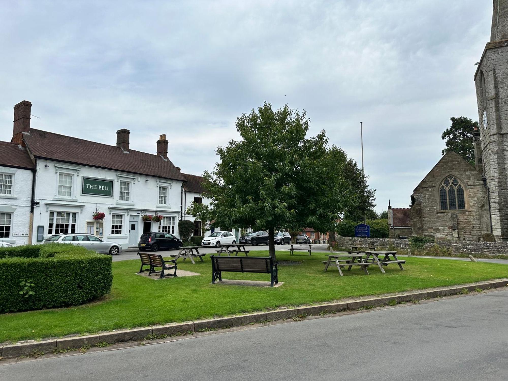 The Bell Hotel Solihull Exterior photo